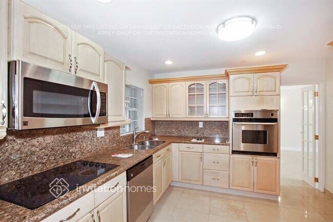Foto del edificio - 11151 NW 36th Ct