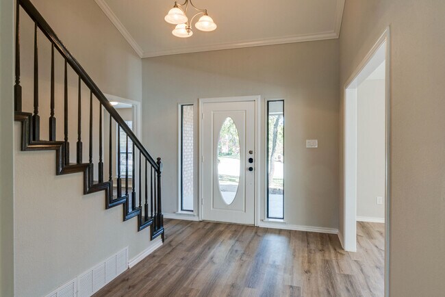 Building Photo - 517 Indian Creek Dr
