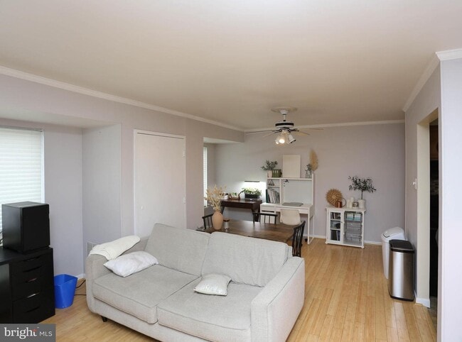 Building Photo - 8877 Tamebird Ct