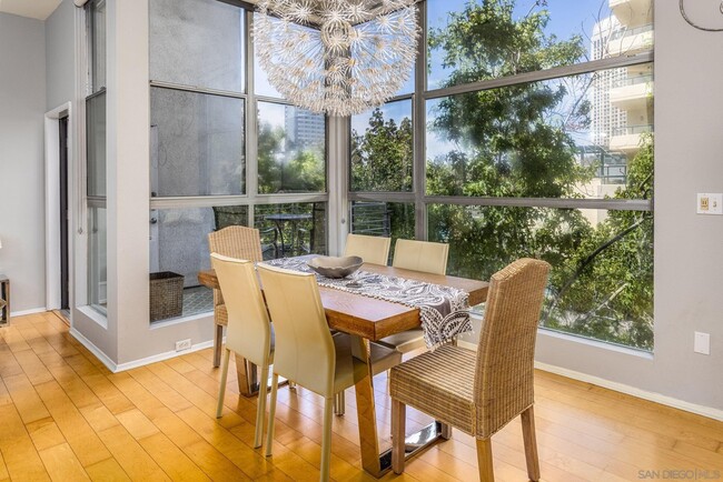 Dining Area 02 - 120 Island Ave