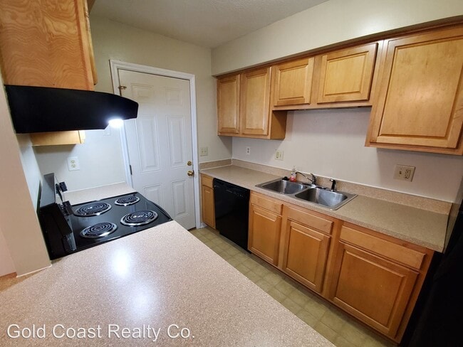 Building Photo - 3550 Golden Meadows Ct