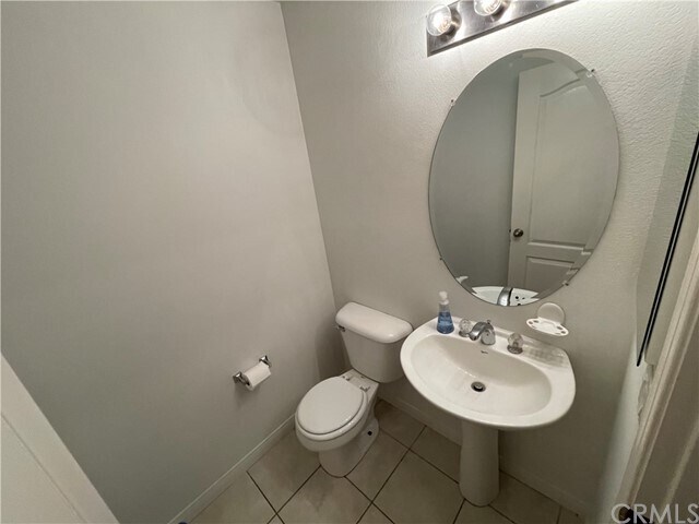 Foto del edificio - 20445 Red Poppy Ln