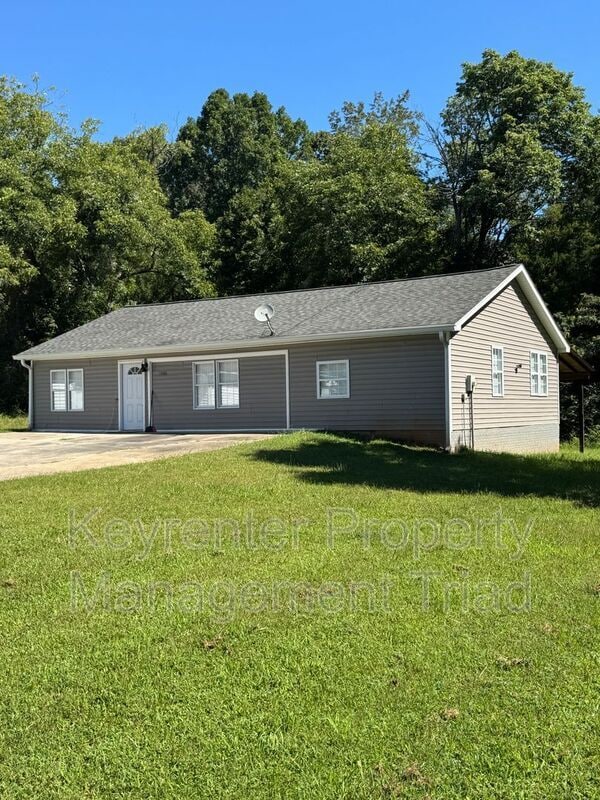 Building Photo - 1560 Old Thomasville Rd