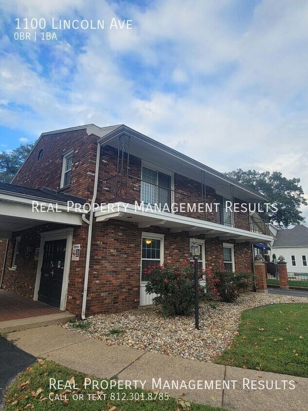 Foto principal - Upstairs Studio Apartment/All Utilities In...