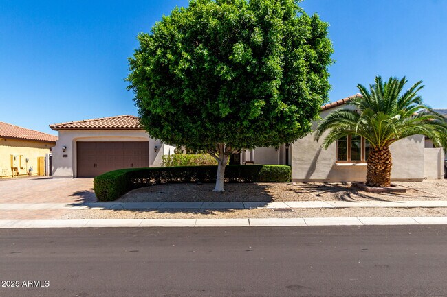 Foto del edificio - 7556 W Crystal Rd
