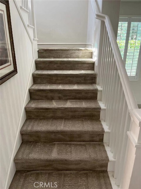 Building Photo - 117 Quiet Grove