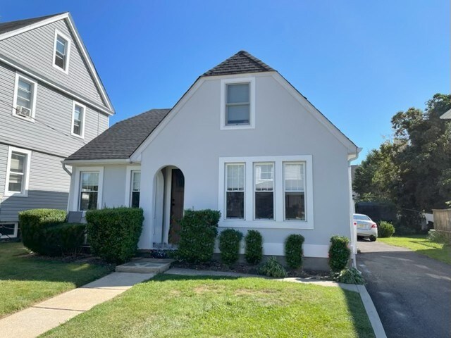 Foto principal - 21 Waverly Pl