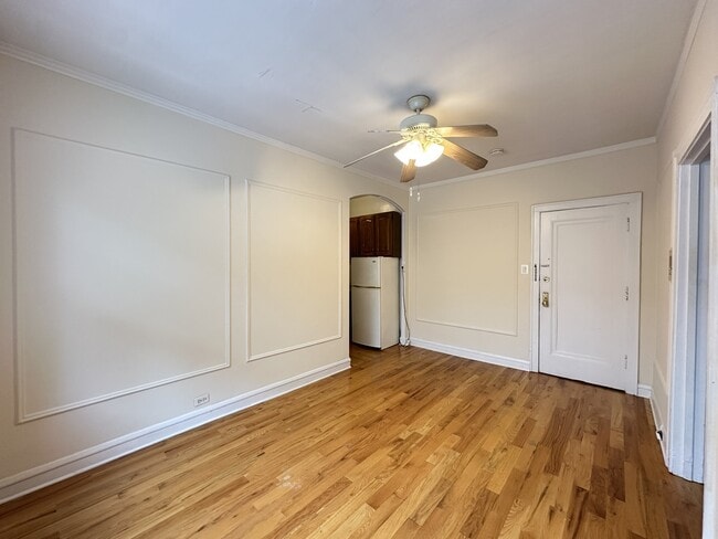 Building Photo - 2849 N Burling