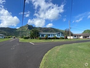 Building Photo - 5060 Nonou Rd