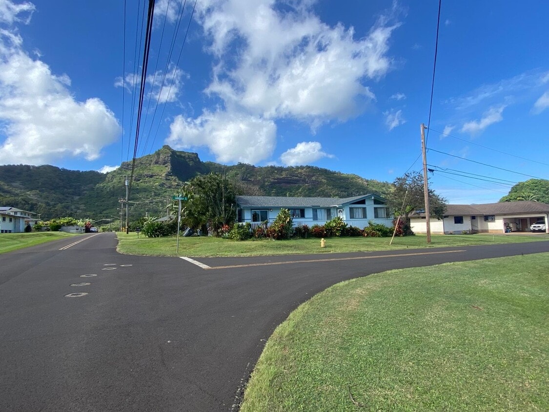 Primary Photo - Wailu Houselots 4 bed 2 bath unfurnished SFH