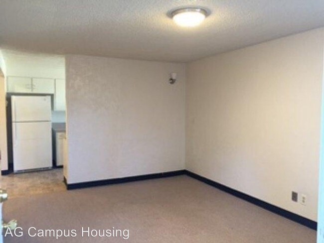 Foto del edificio - 3 br, 1 bath Apartment - 1747 Hilyard Alley