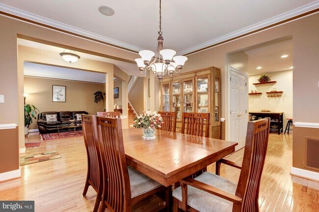 Foto del edificio - 1102 Pleasant Cir