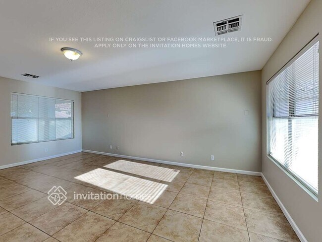 Foto del edificio - 1533 S Halsted Dr