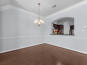 Building Photo - 11643 Royal Oaks View