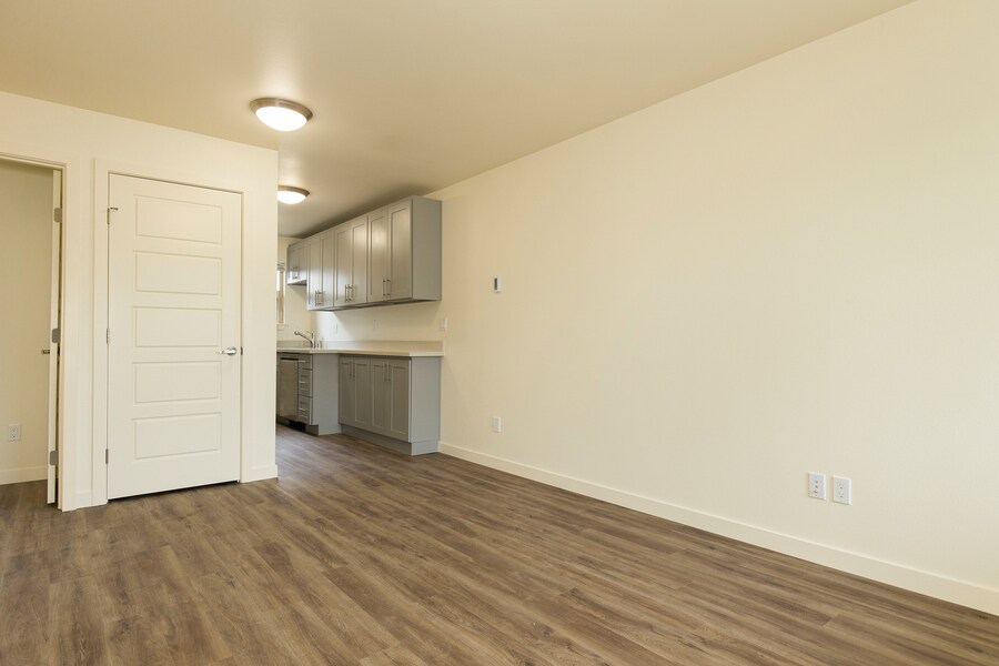 Primary Photo - 2237 NW 59th-7