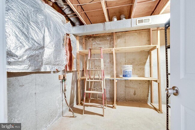 Building Photo - 12114 Wedgeway Ct