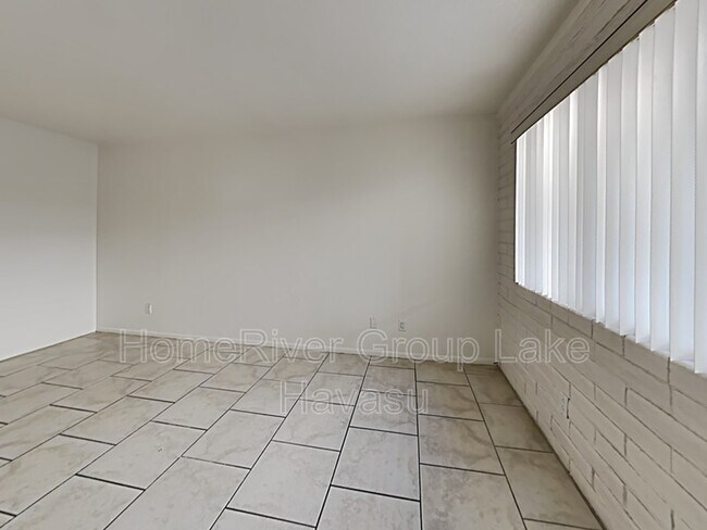 Foto del edificio - 3441 Oro Grande Blvd