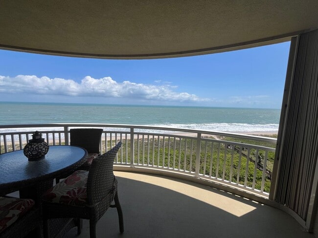 Building Photo - Grand Isle Ocean Front 3 bed 3 bath condo