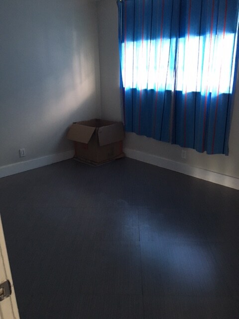 Foto del edificio - 3703 NE 166th St