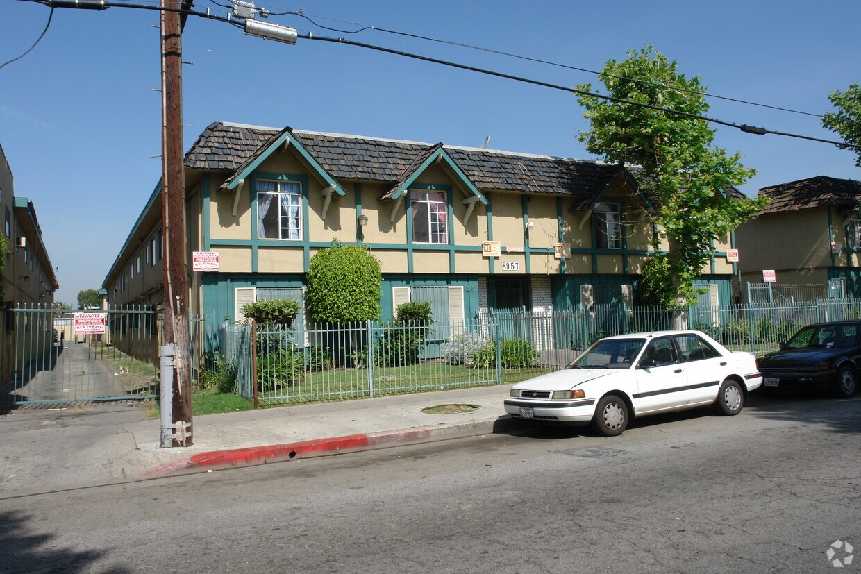 8957 Langdon Ave, North Hills, CA 91343 Apartments in North Hills, CA