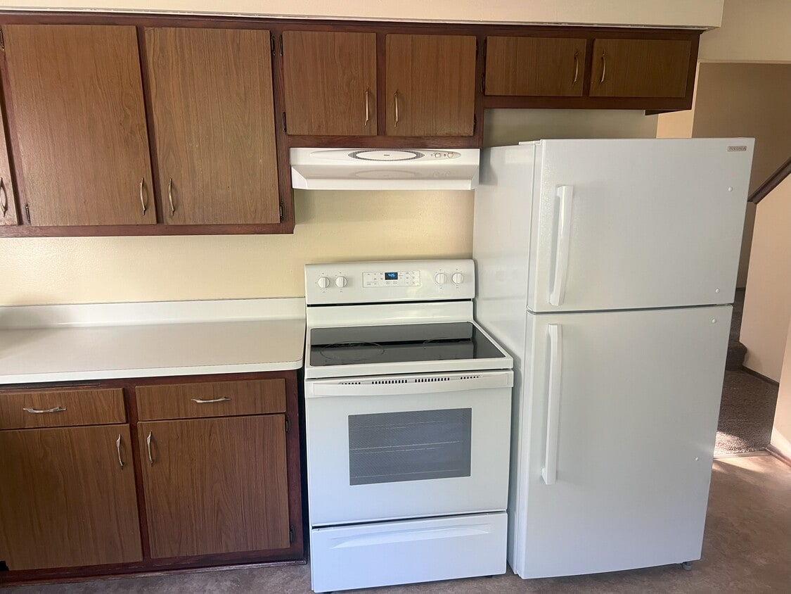 Kitchen - 5830 S Indiana Ave