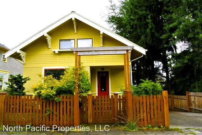 Building Photo - 2 br, 3 bath House - 955 NW 63rd St.