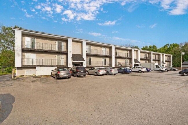 Foto del edificio - 865 S Douglas Ave