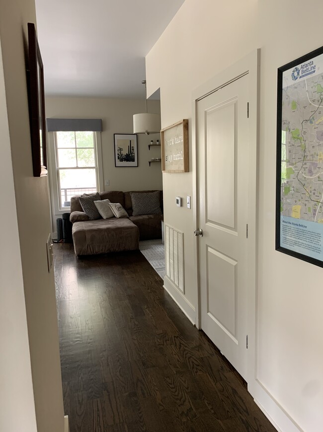 Foto del edificio - 925 Garrett St SE
