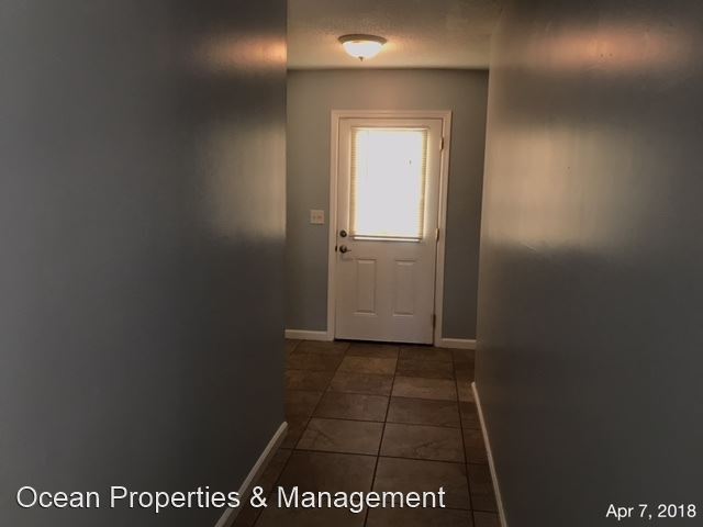 Building Photo - 2 br, 2 bath House - 3819 Schoolway Avenue