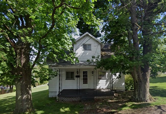 Building Photo - 197 Searight Ave