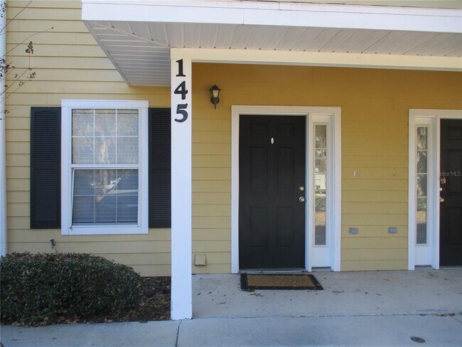 Foto del edificio - 2951 SW 35th Pl