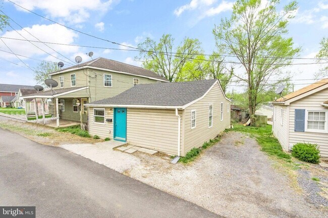 Foto del edificio - 439 West Ln