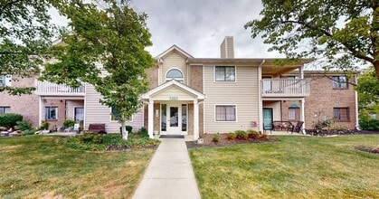 Building Photo - 6775 Meadow Creek Dr