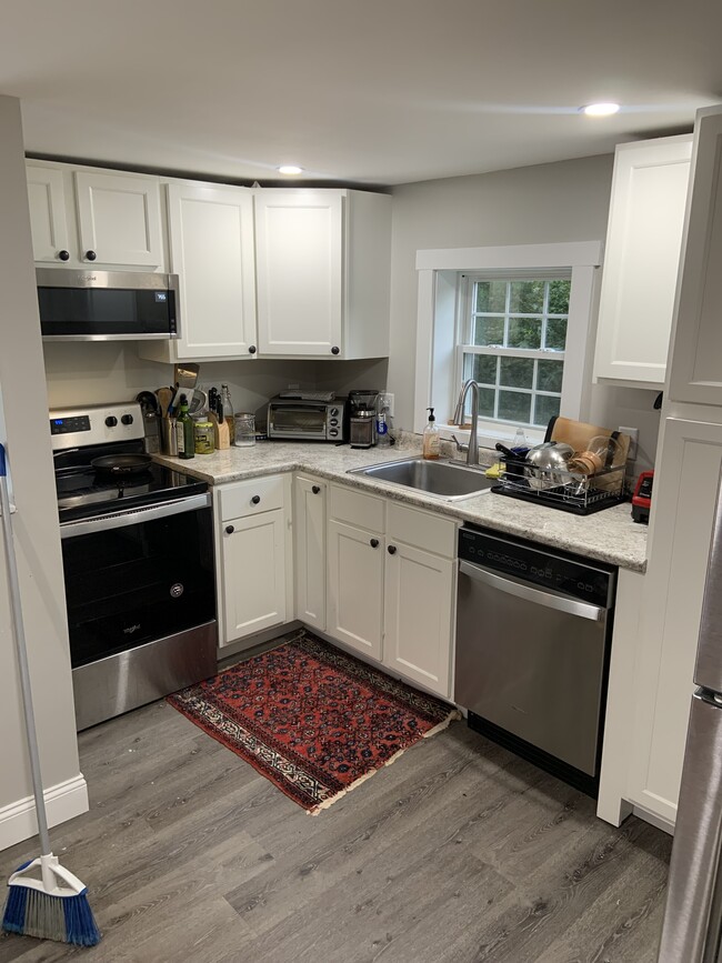 Kitchen - 56 Mascoma St