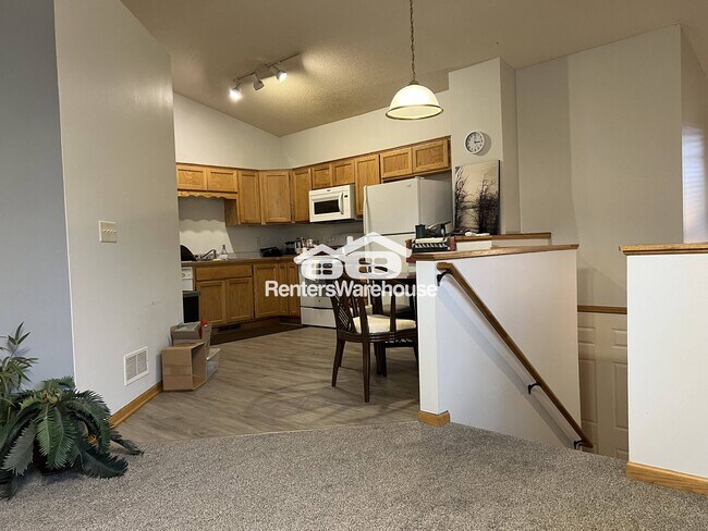 Foto del edificio - 8385 Parkview Ave NE