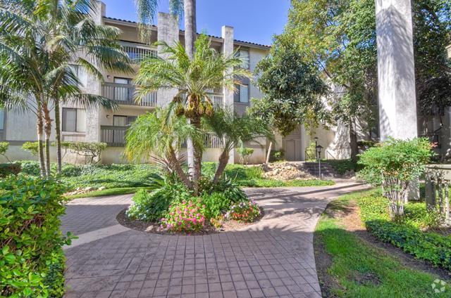 Bella Posta Luxury Apartments Rentals San Diego, CA