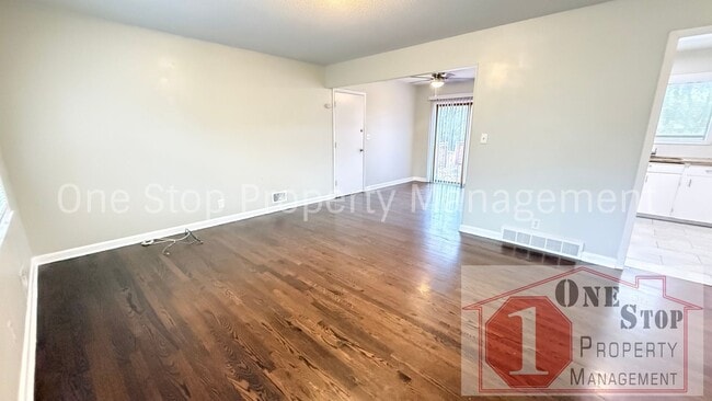 Foto del edificio - Charming 3-bedroom, 1.5-bathroom home in Kansas City