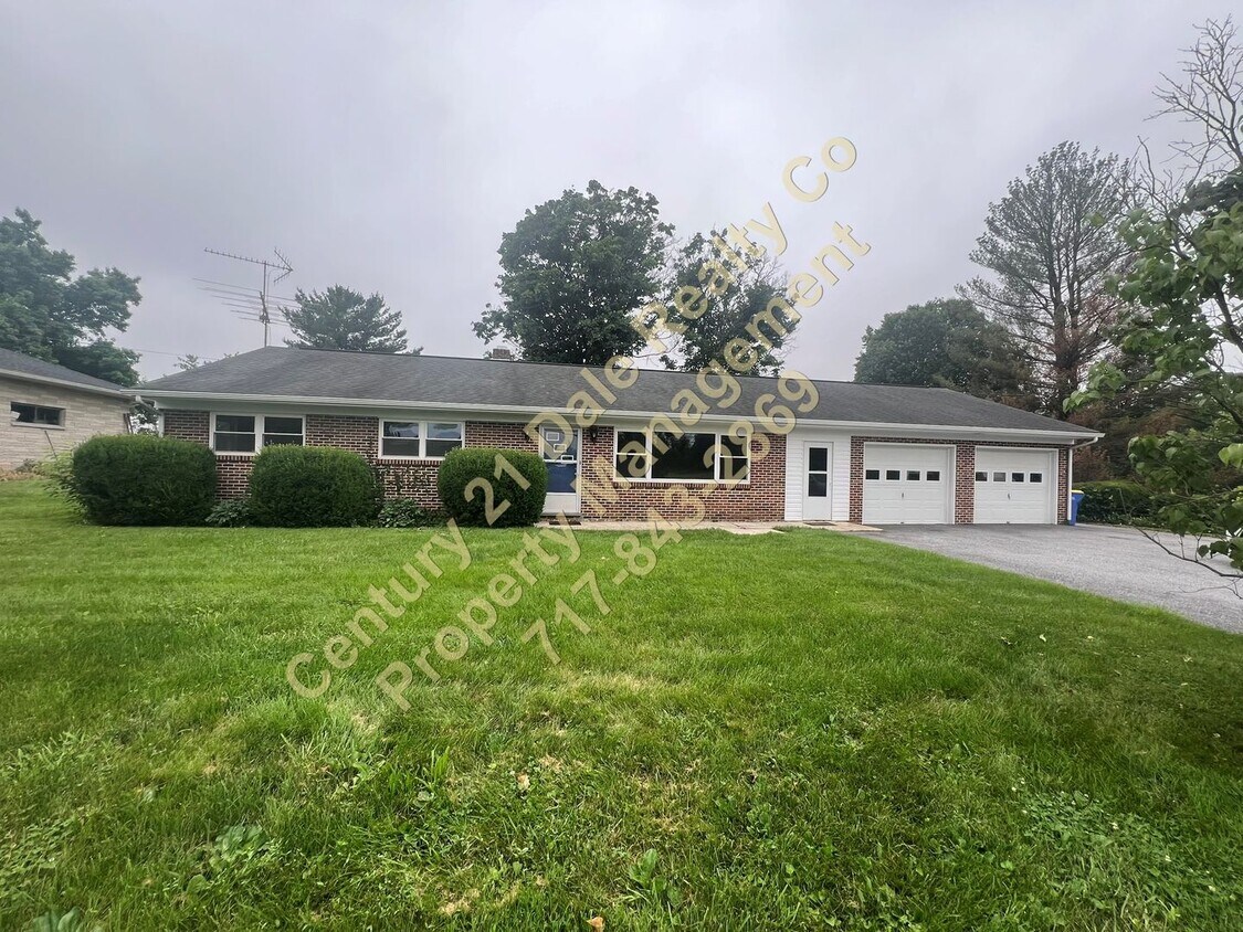 Foto principal - 3 BR 1 Bath Rancher in Dover School Distri...