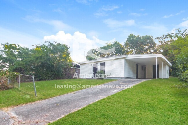 Foto del edificio - 2938 Lansing Ave