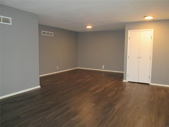 Foto del edificio - FB-10372E