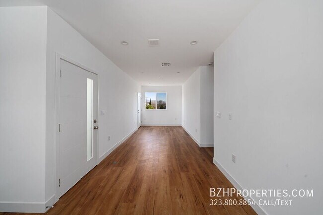 Foto del edificio - 6338 Beck Ave