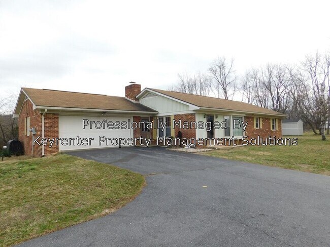 Building Photo - 1266 Mt Torrey Rd