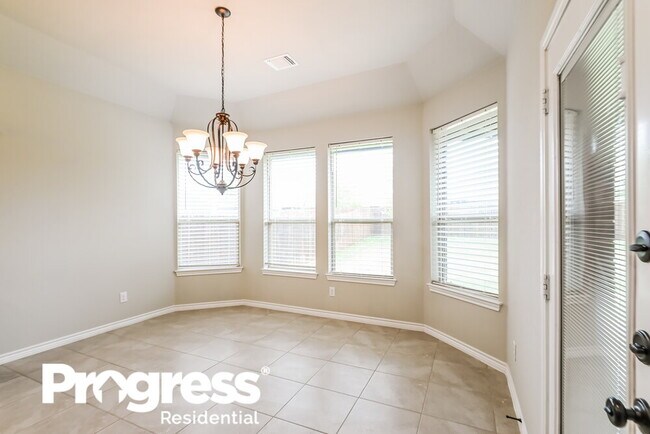 Foto del edificio - 325 Strait Ln