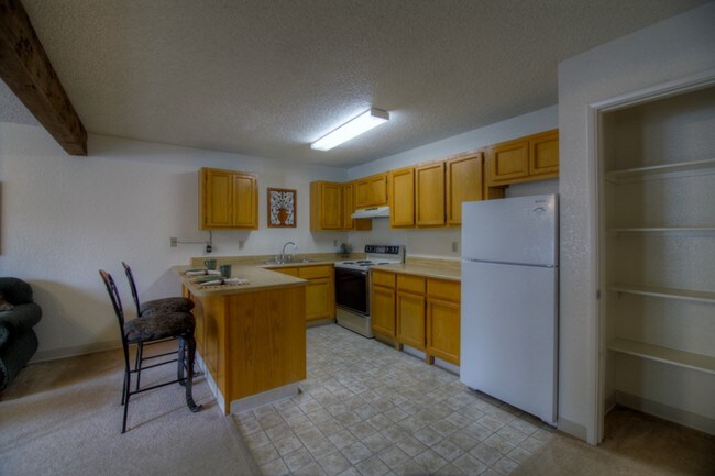1 dormitorio, 1 baño, cocina - Mountain View Villa Apartments