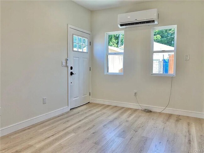 Foto del edificio - 13104 Jouett St