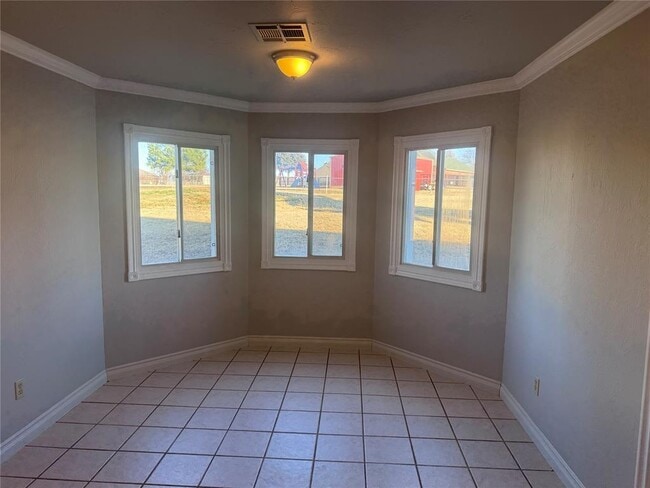 Building Photo - 5104 Triplett Rd