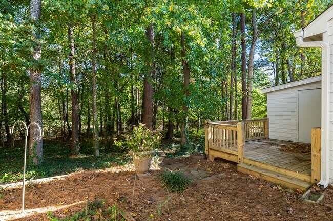 Building Photo - 2225 Fairways Ct