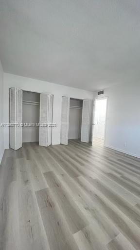 Foto del edificio - 5300 Washington St