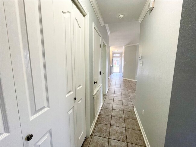Foto del edificio - 5026 Yorktown Blvd