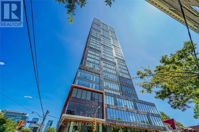 Building Photo - 203 College St